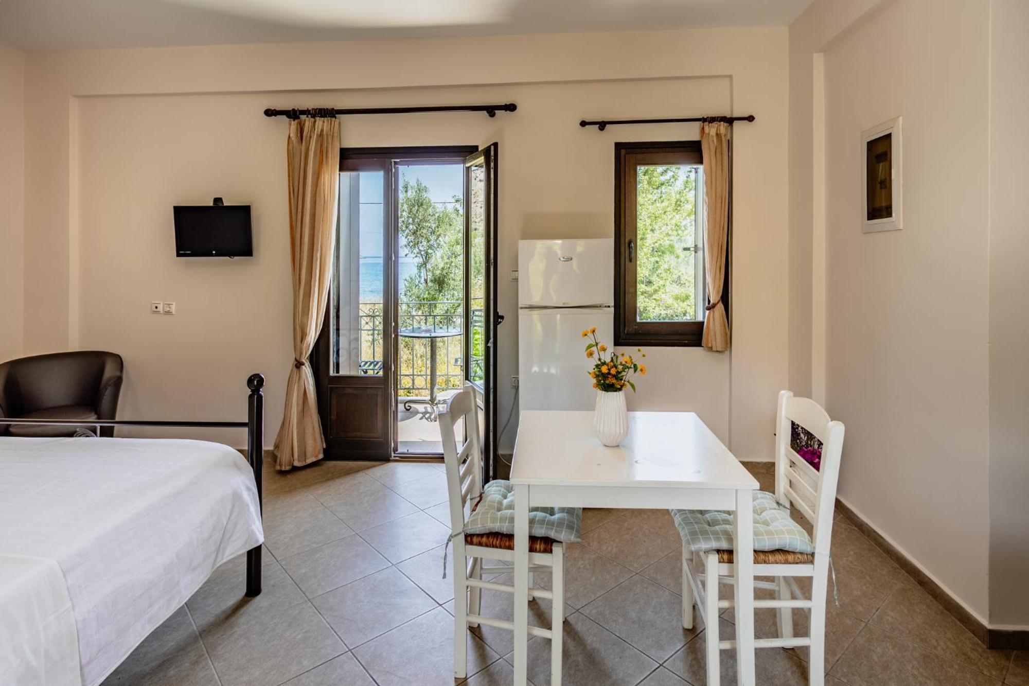 Ferienwohnung Xenios Kotronas Exterior foto