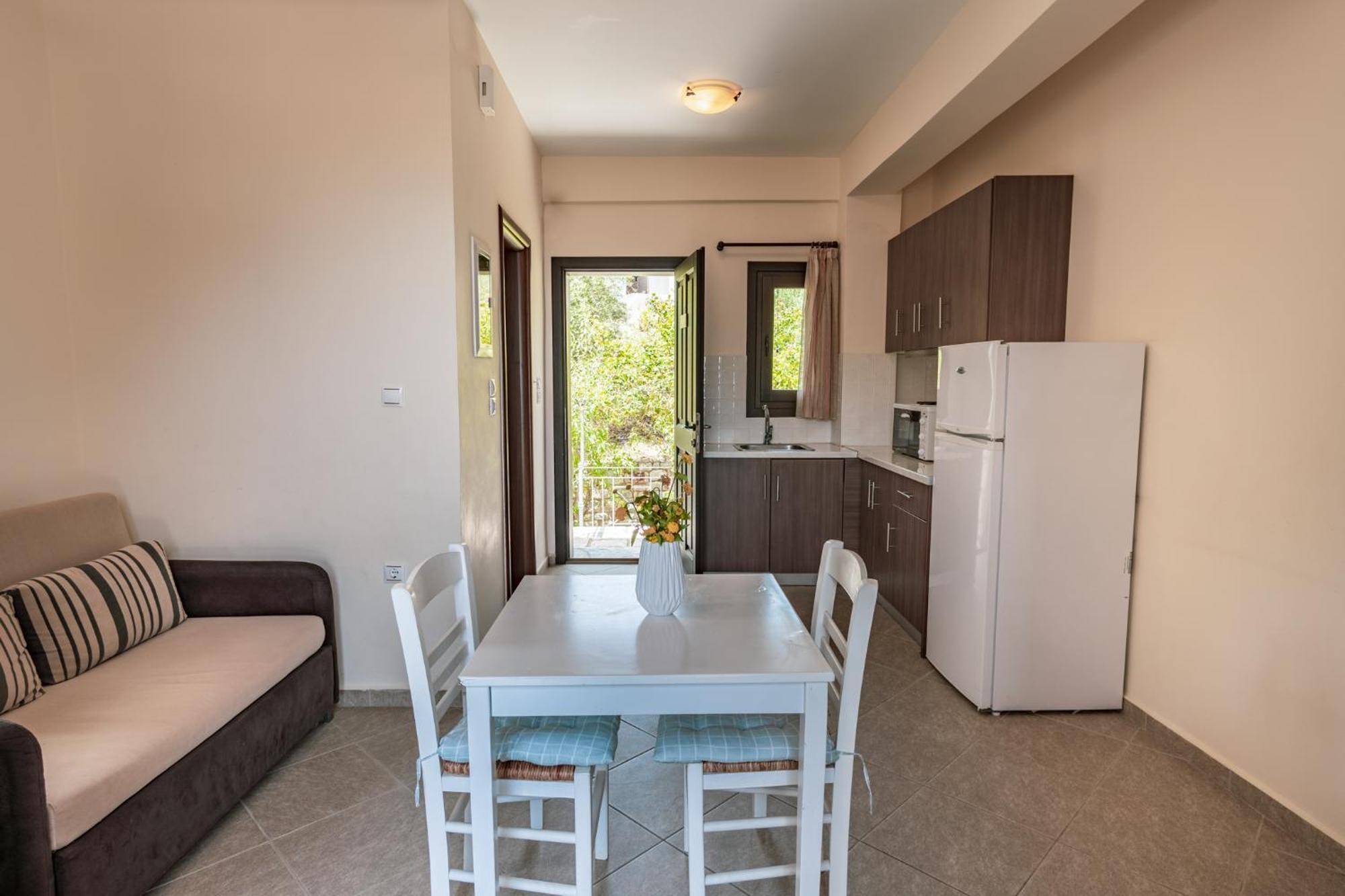 Ferienwohnung Xenios Kotronas Exterior foto