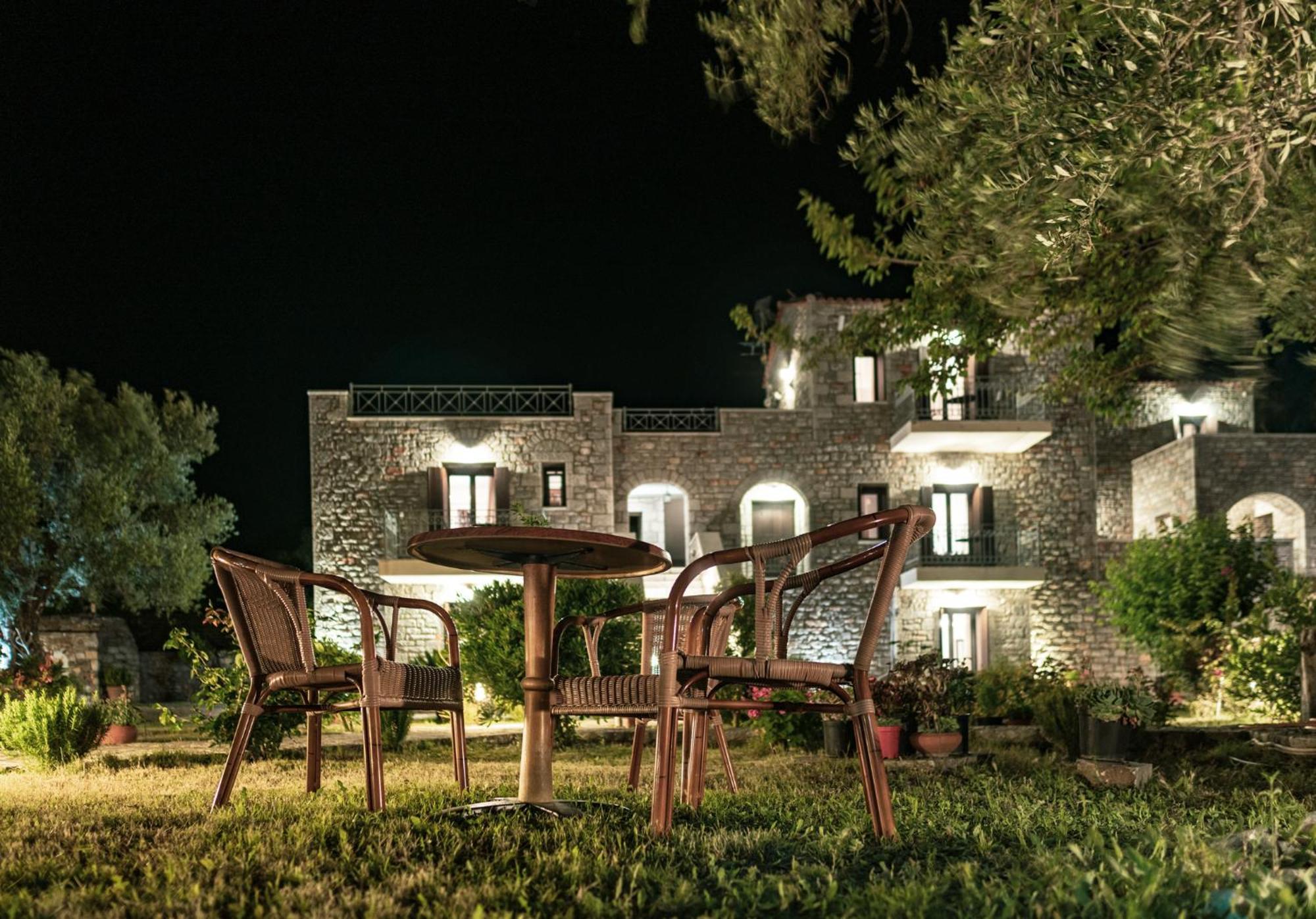 Ferienwohnung Xenios Kotronas Exterior foto