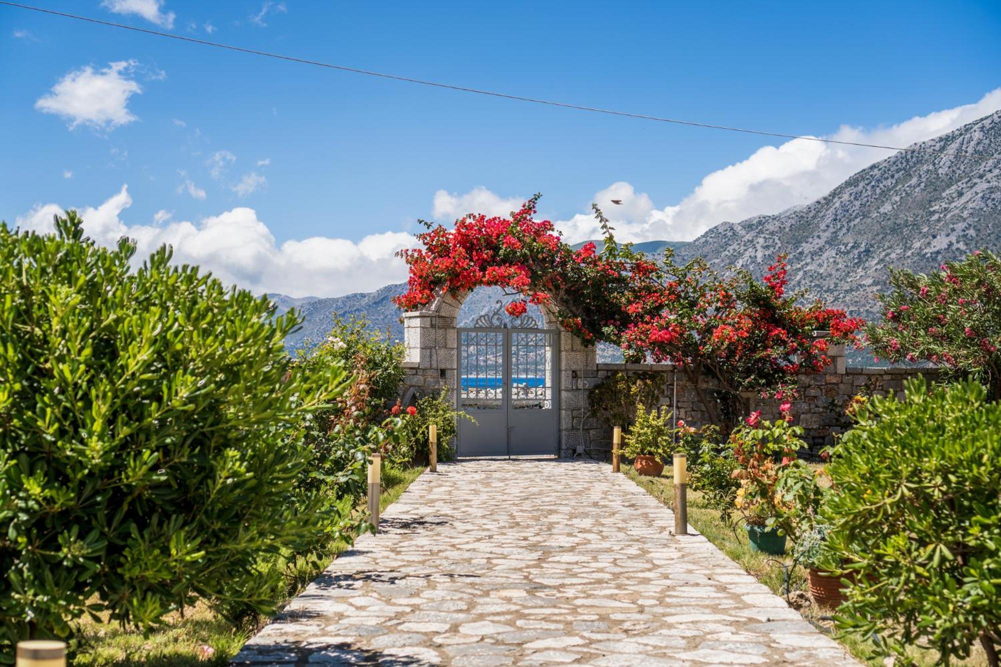 Ferienwohnung Xenios Kotronas Exterior foto